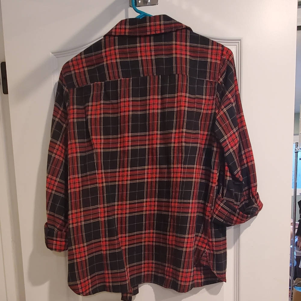Tommy Hilfiger plaid button down - Picture 3 of 6